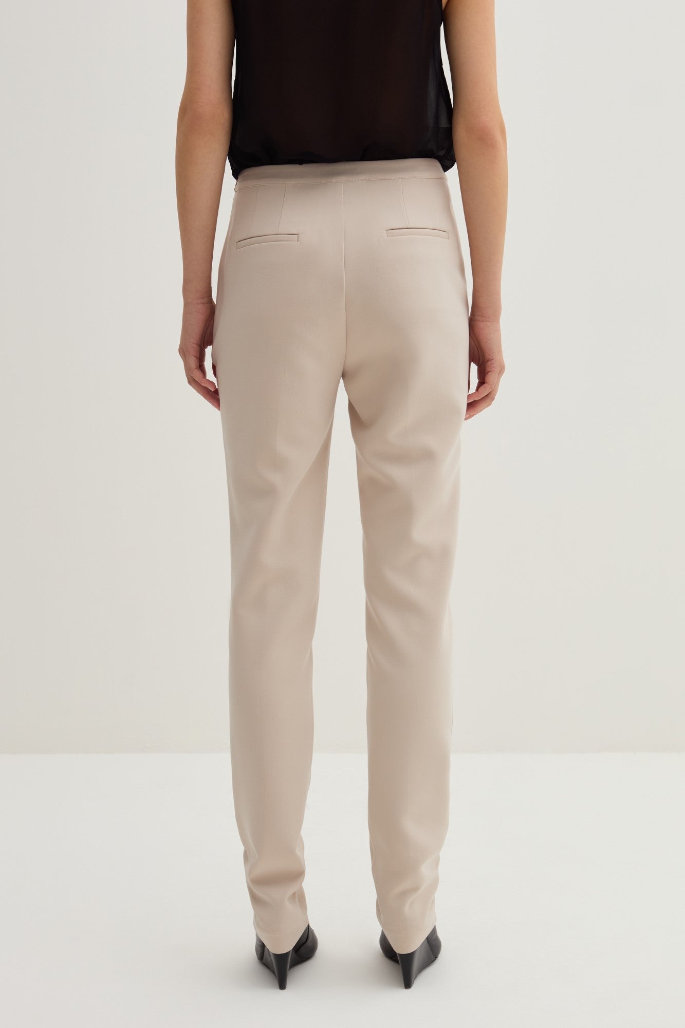 Pantaloni STEFANEL skinny cu talie înalta buzunare verticale si fermoar IMBRACAMINTE STEFANEL   