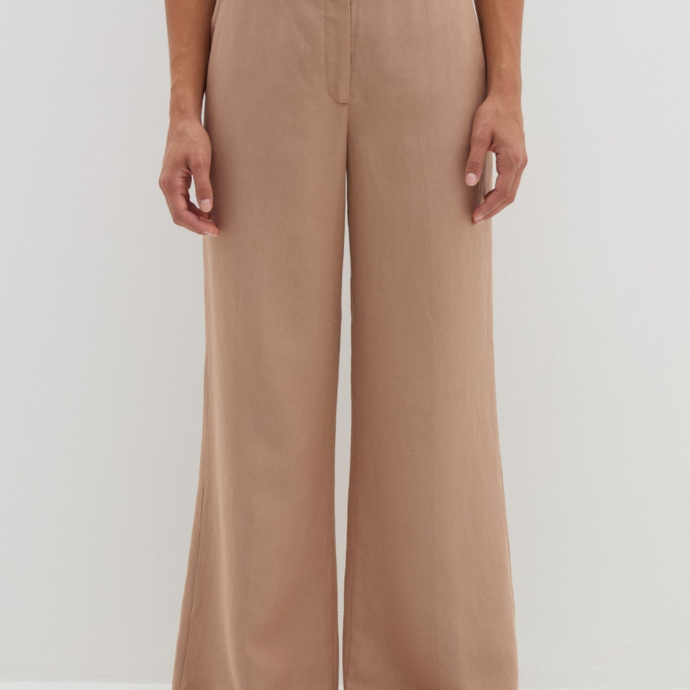
                      
                        Pantaloni STEFANEL de Dama IMBRACAMINTE STEFANEL Maro 38 805314502529
                      
                    