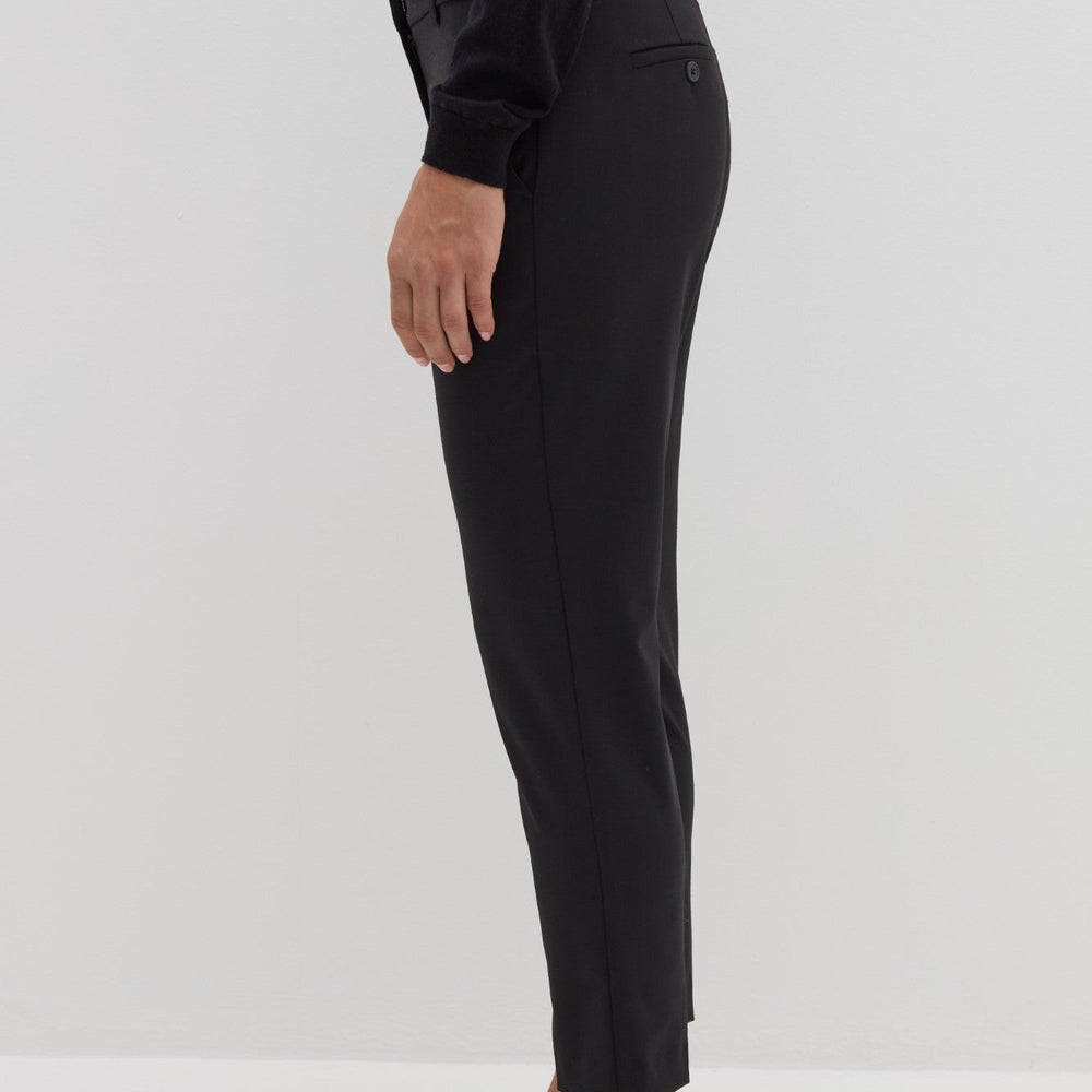 
                      
                        Pantaloni STEFANEL de dama eleganti IMBRACAMINTE STEFANEL   
                      
                    
