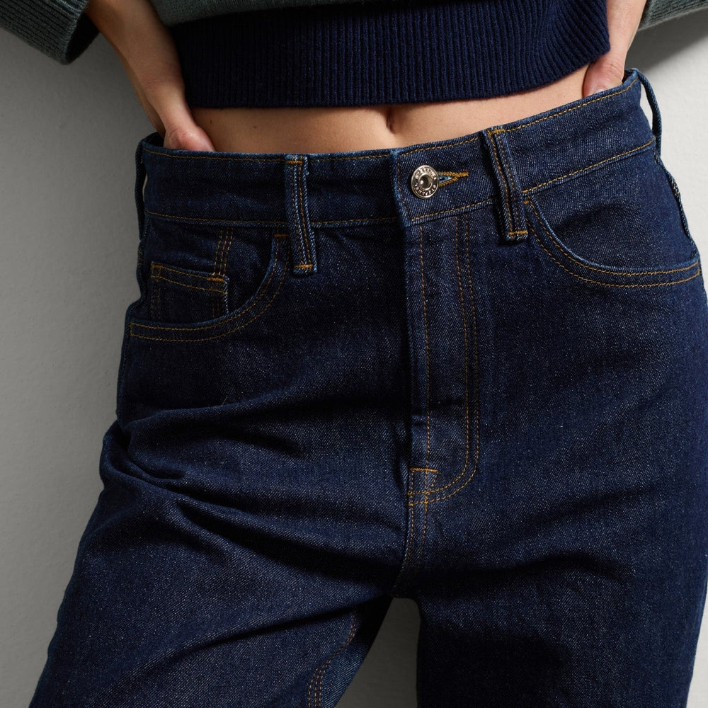 
                      
                        Pantaloni Denim STEFANEL de Dama IMBRACAMINTE STEFANEL
                      
                    