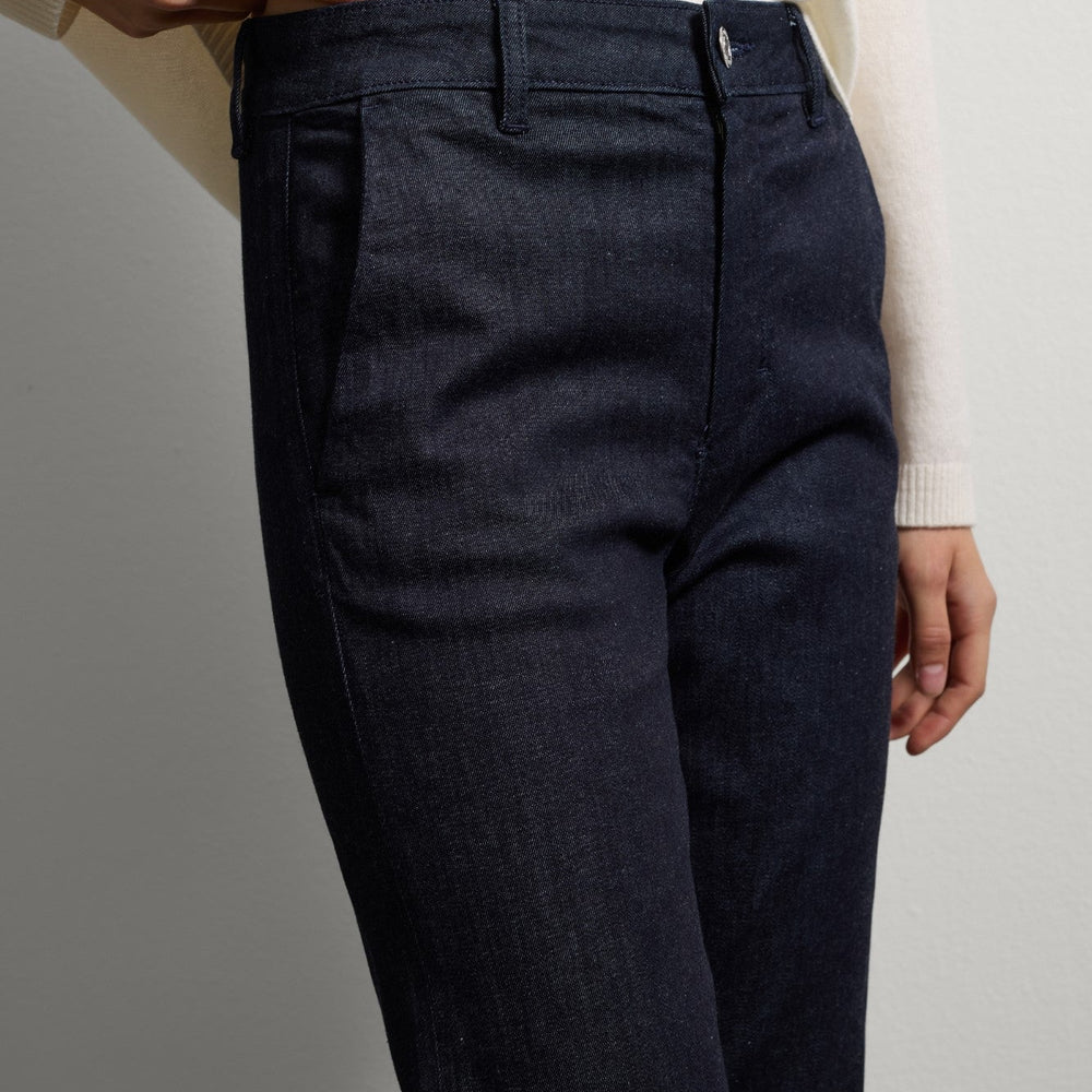 
                      
                        Pantaloni STEFANEL de Dama IMBRACAMINTE STEFANEL
                      
                    