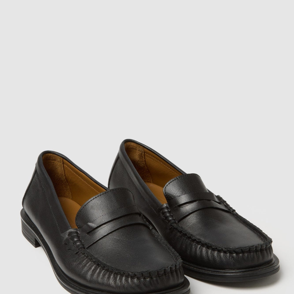 
                      
                        Pantofi STEFANEL de Dama IMBRACAMINTE STEFANEL
                      
                    