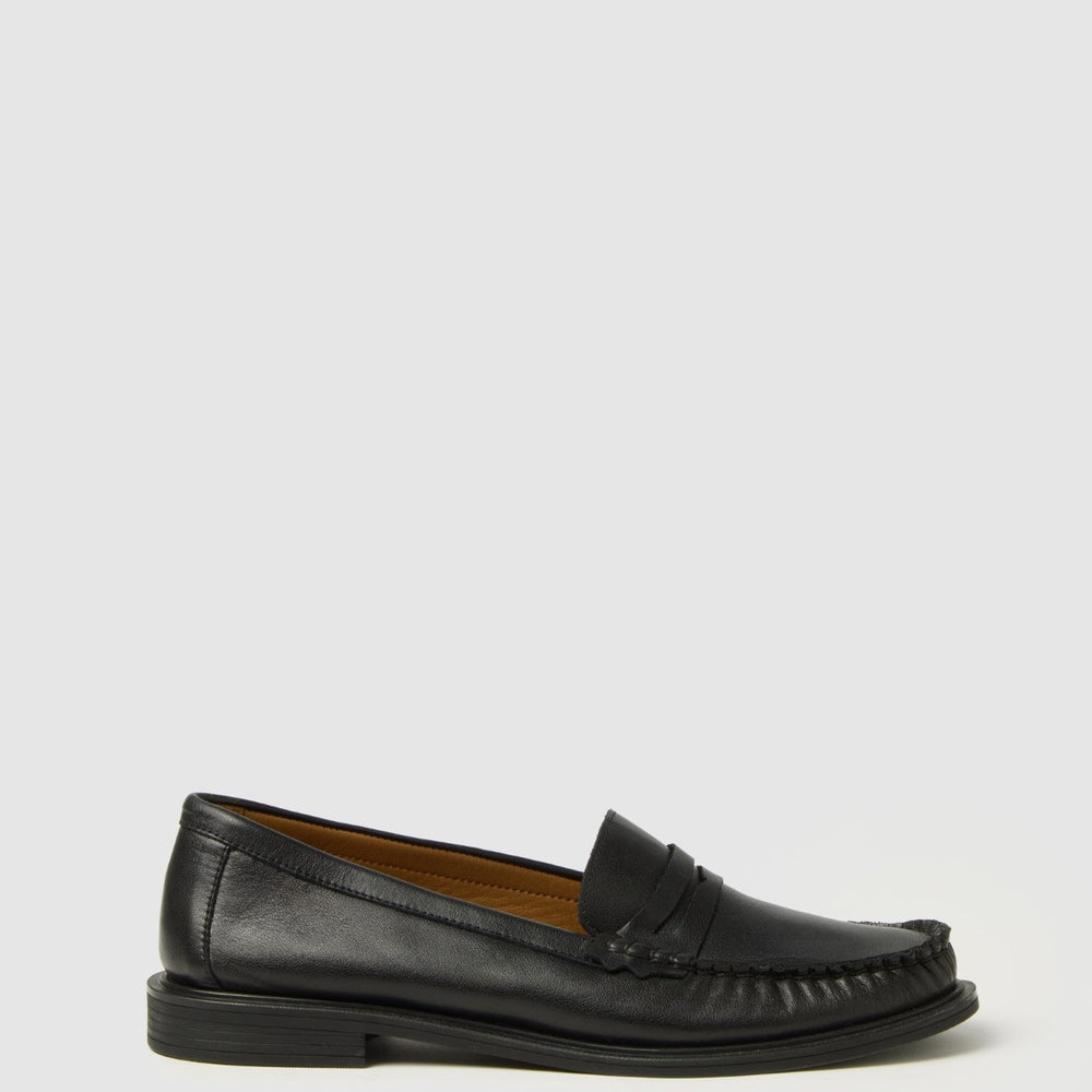 
                      
                        Pantofi STEFANEL de Dama IMBRACAMINTE STEFANEL Negru 38 805791454599
                      
                    