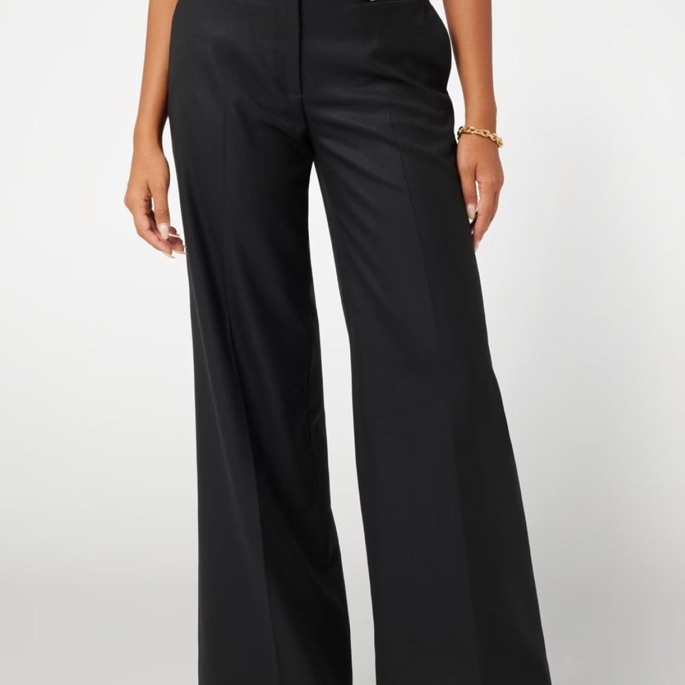 
                      
                        Pantaloni MARCIANO by GUESS  Din Amestec de Lana IMBRACAMINTE MARCIANO Negru 38 762540831693
                      
                    