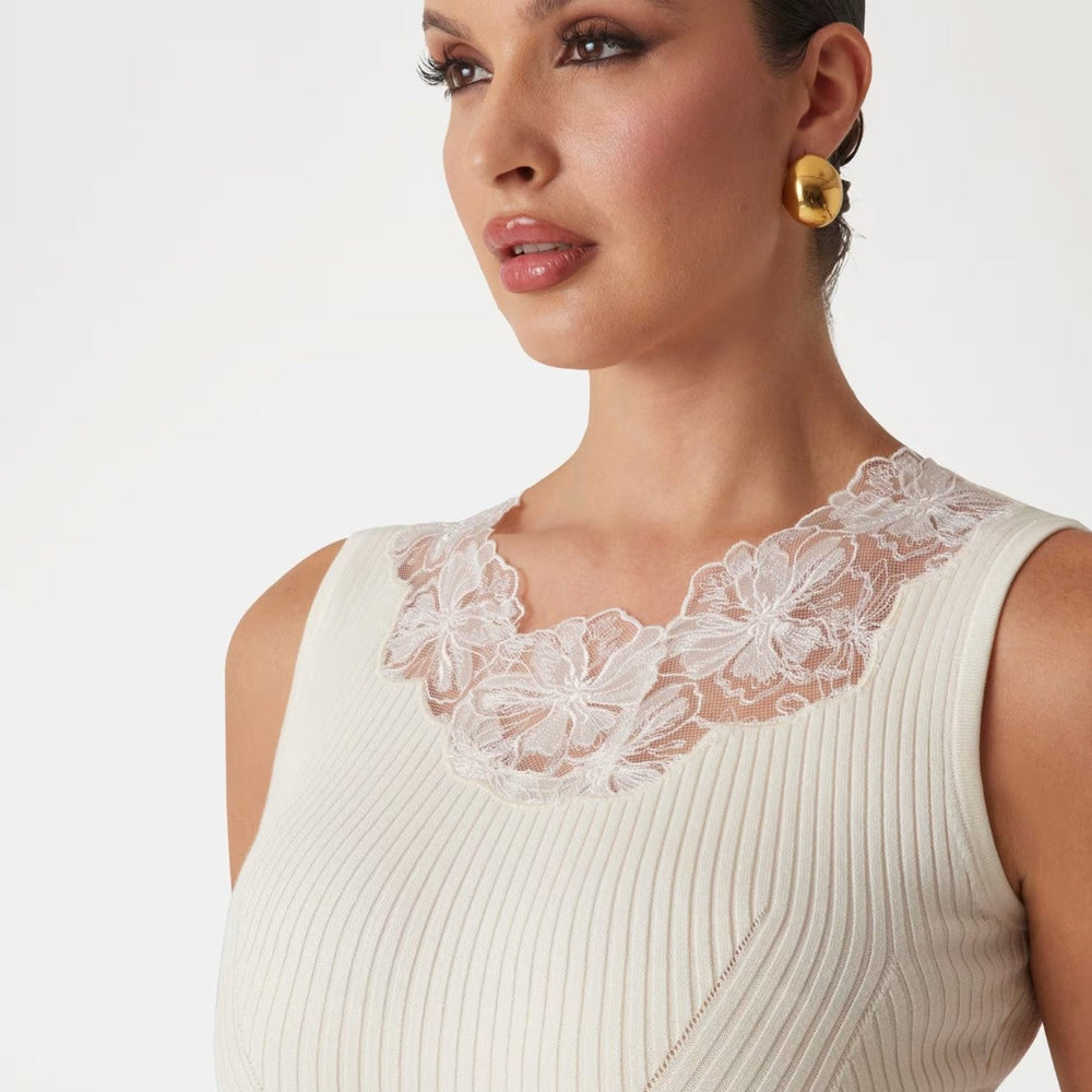 
                      
                        Top MARCIANO de Dama IMBRACAMINTE MARCIANO
                      
                    