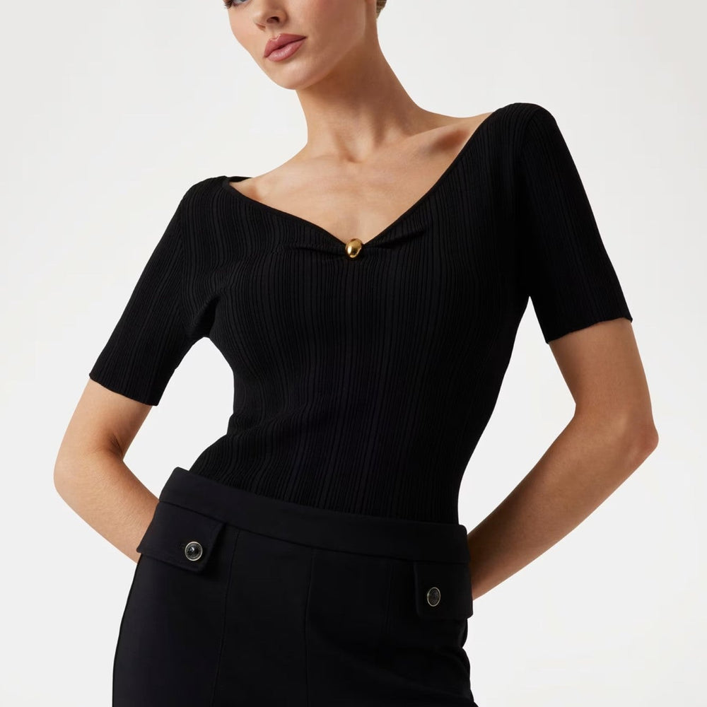 
                      
                        Top MARCIANO by GUESS de Dama IMBRACAMINTE MARCIANO Negru XS 762890715619
                      
                    