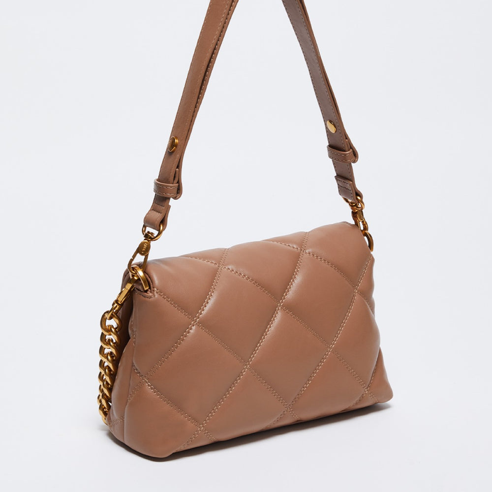 
                      
                        Geanta LIU JO De Dama Crossbody Cu Logo Frontal si Bareta Metalica GENTI LIU JO   
                      
                    