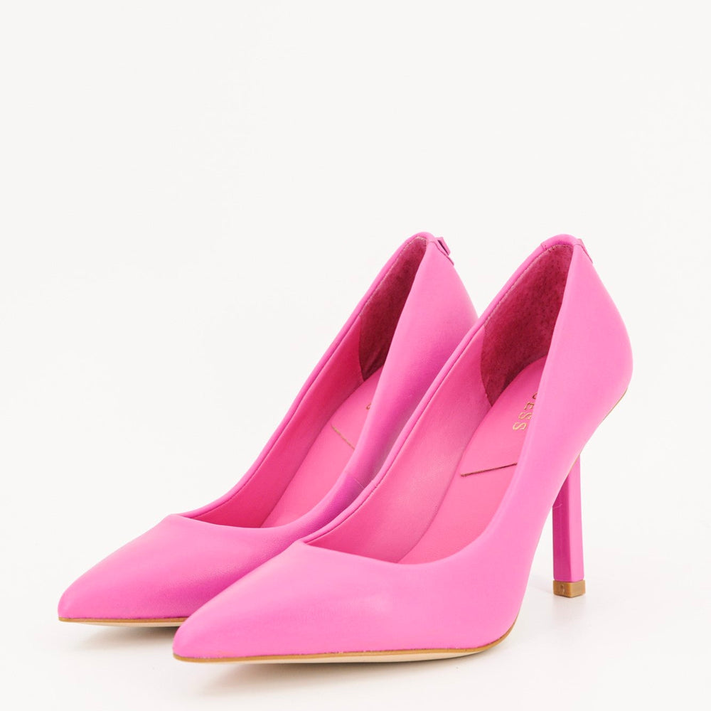 
                      
                        Pantofi stiletto GUESS de dama INCALTAMINTE GUESS   
                      
                    