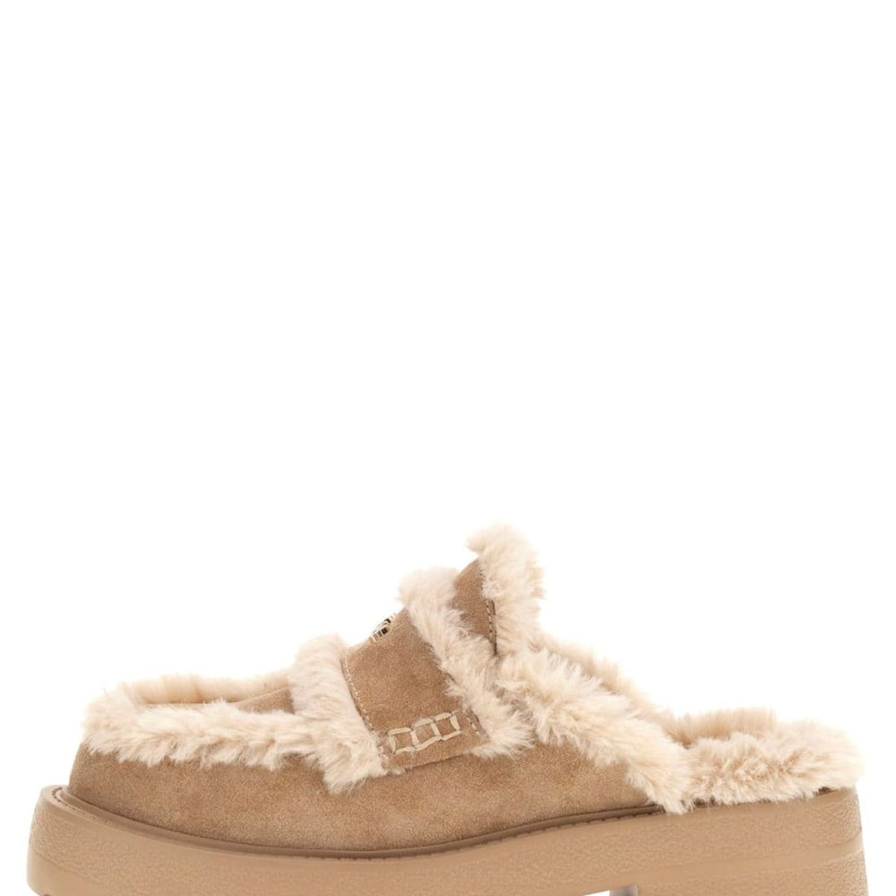 
                      
                        Pantofi Yaneta GUESS de Dama INCALTAMINTE GUESS Bej 38 762180638133
                      
                    