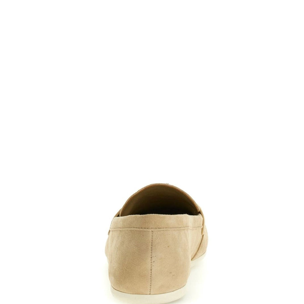 
                      
                        Pantofi GUESS de Dama INCALTAMINTE GUESS
                      
                    