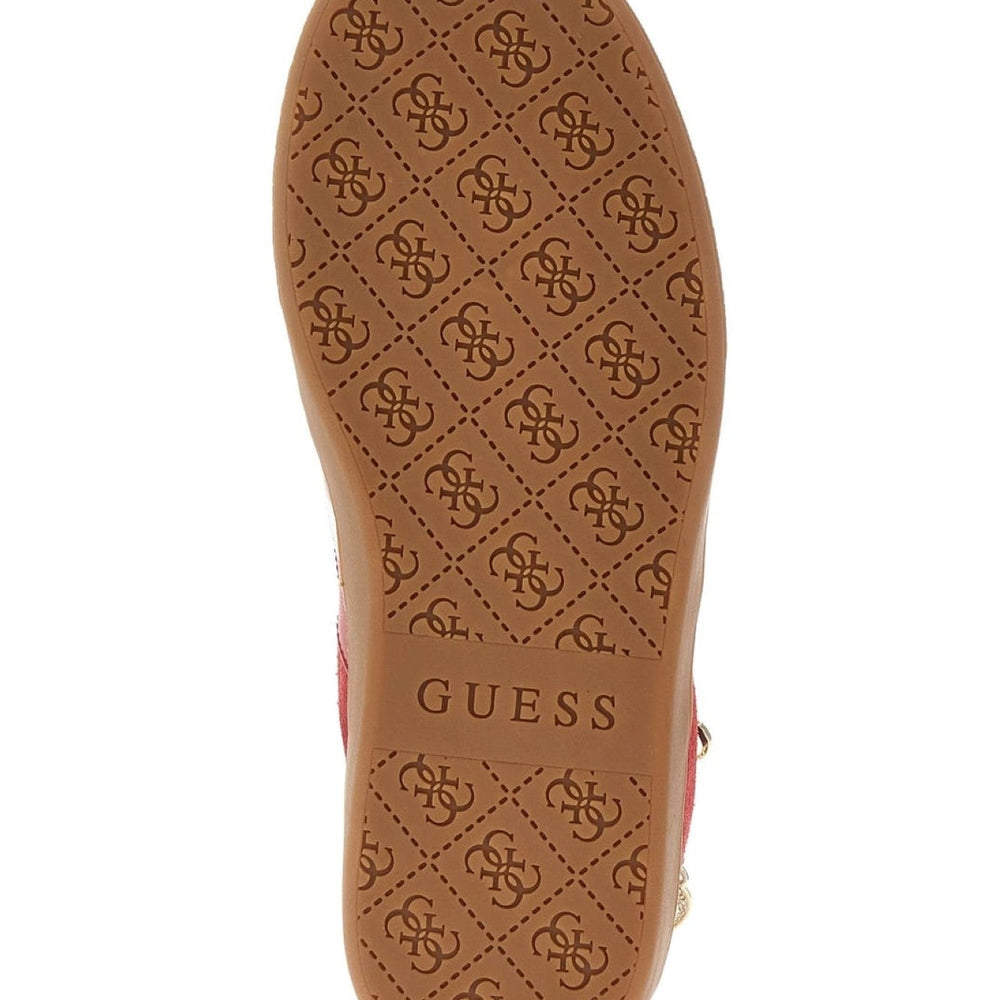 
                      
                        Pantofi Sport GUESS de Dama INCALTAMINTE GUESS
                      
                    