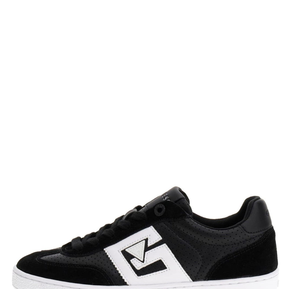 
                      
                        Pantofi Sport GUESS de Dama INCALTAMINTE GUESS
                      
                    