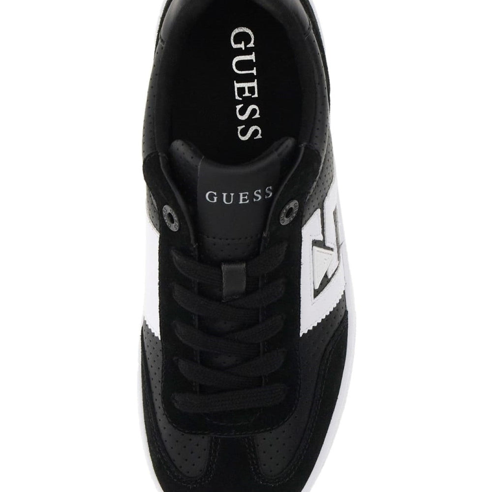 
                      
                        Pantofi Sport GUESS de Dama INCALTAMINTE GUESS
                      
                    