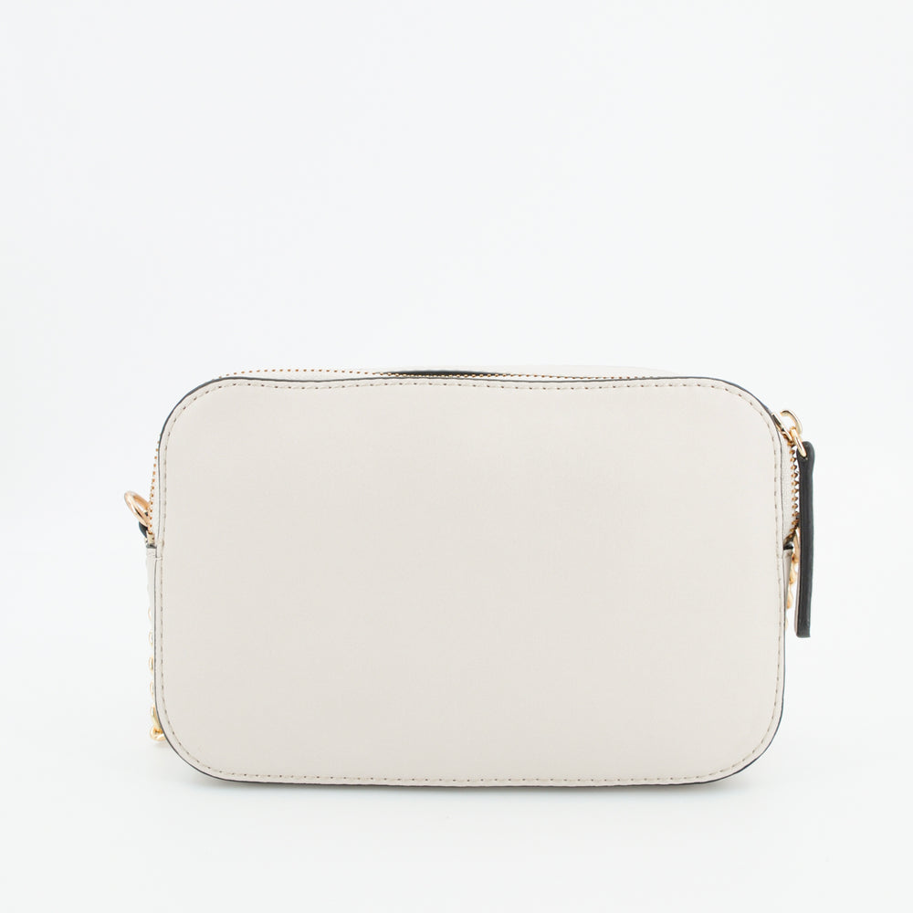
                      
                        Geanta de Dama GUESS in forma dreptunghiulara GENTI GUESS   
                      
                    
