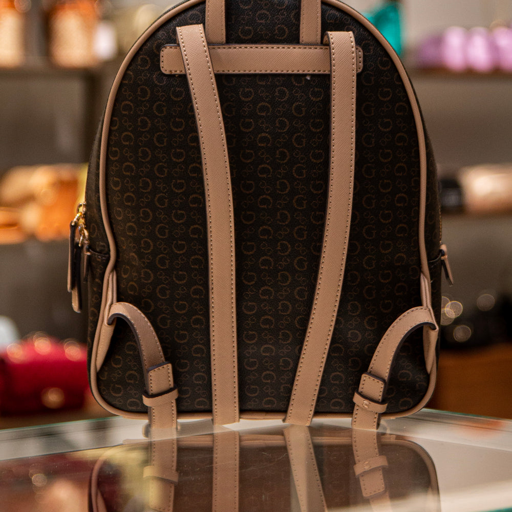 
                      
                        Geanta GUESS de dama GENTI GUESS
                      
                    