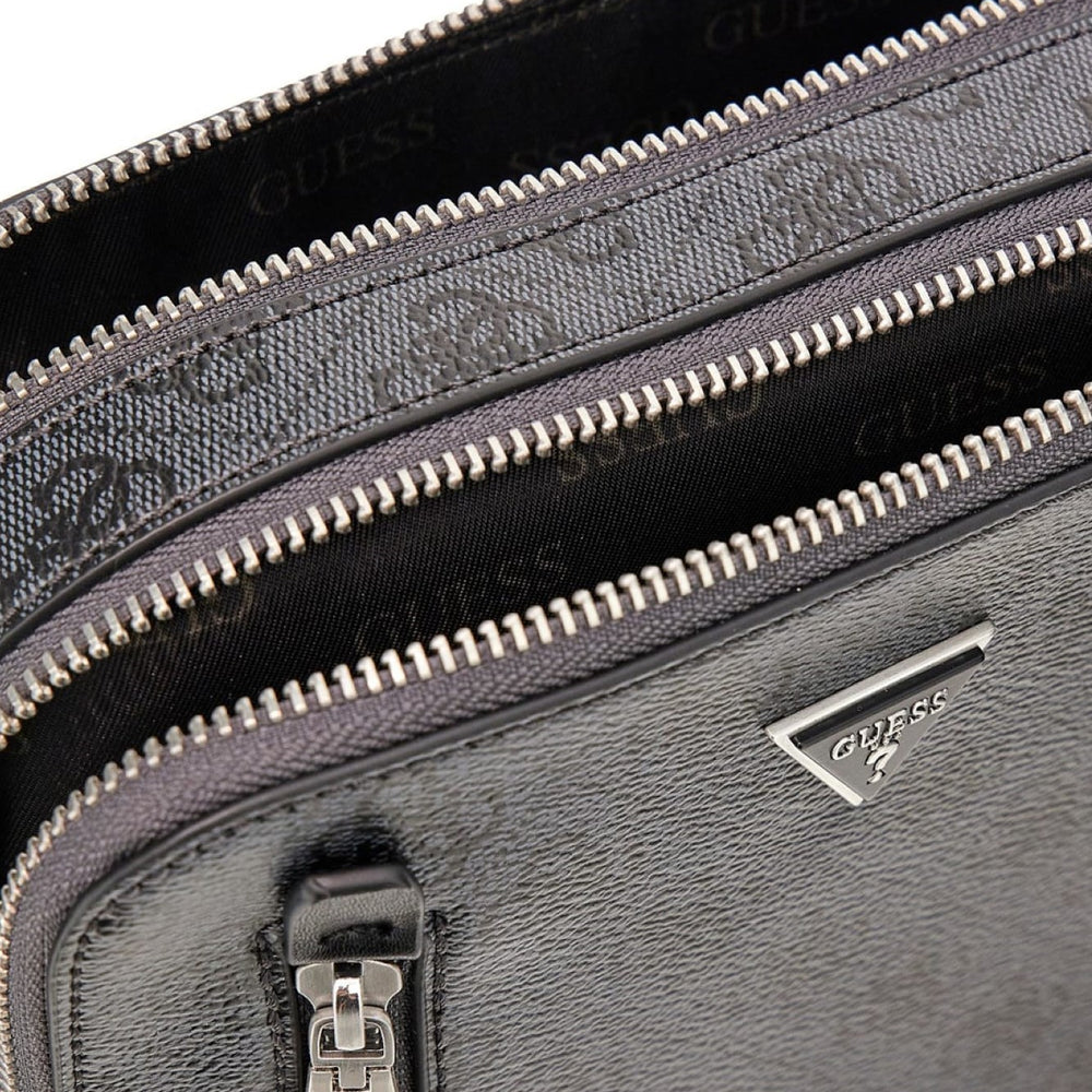 
                      
                        Borseta GUESS de Barbati HMTOLOP4218 GUESS
                      
                    