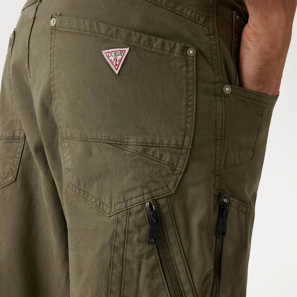 
                      
                        Pantaloni Cargo GUESS de Barbati IMBRACAMINTE GUESS   
                      
                    
