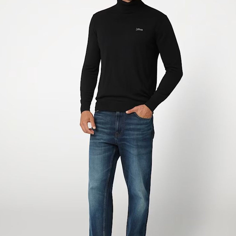 
                      
                        Pulover GUESS de barbati IMBRACAMINTE GUESS   
                      
                    