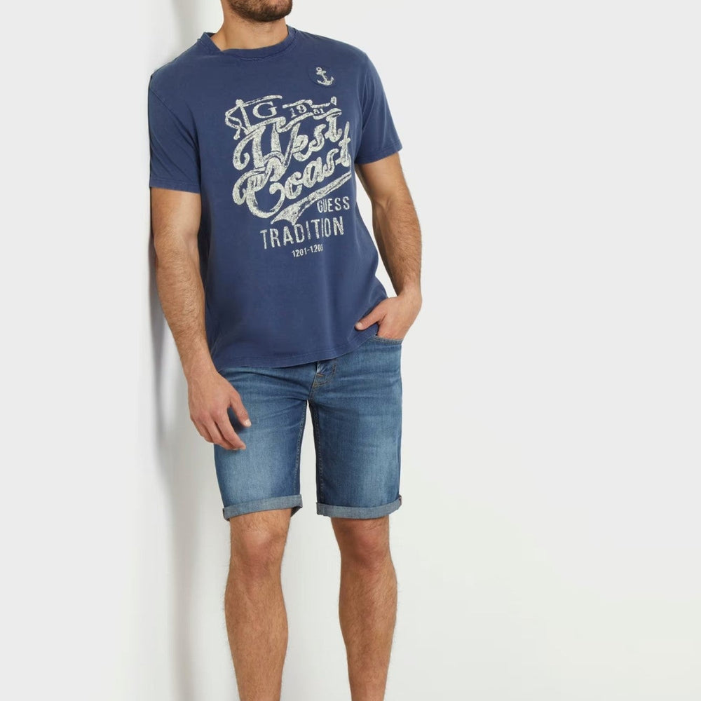 
                      
                        Pantaloni Scurti de barbati IMBRACAMINTE GUESS   
                      
                    