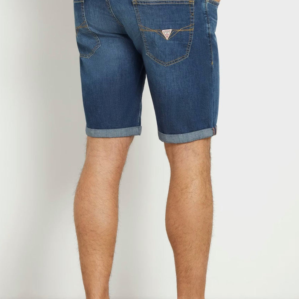 
                      
                        Pantaloni Scurti de barbati IMBRACAMINTE GUESS   
                      
                    