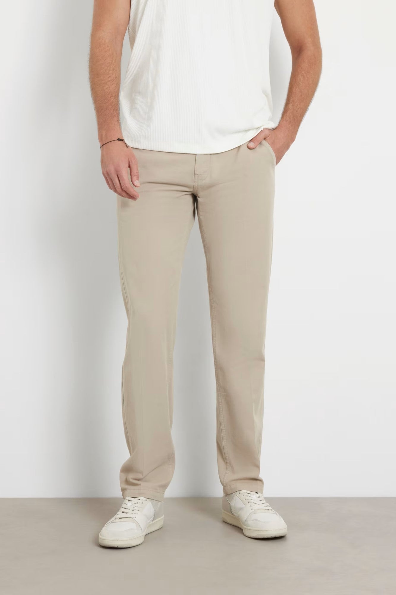 Pantaloni chino bej GUESS IMBRACAMINTE GUESS Bej 29 761839121760