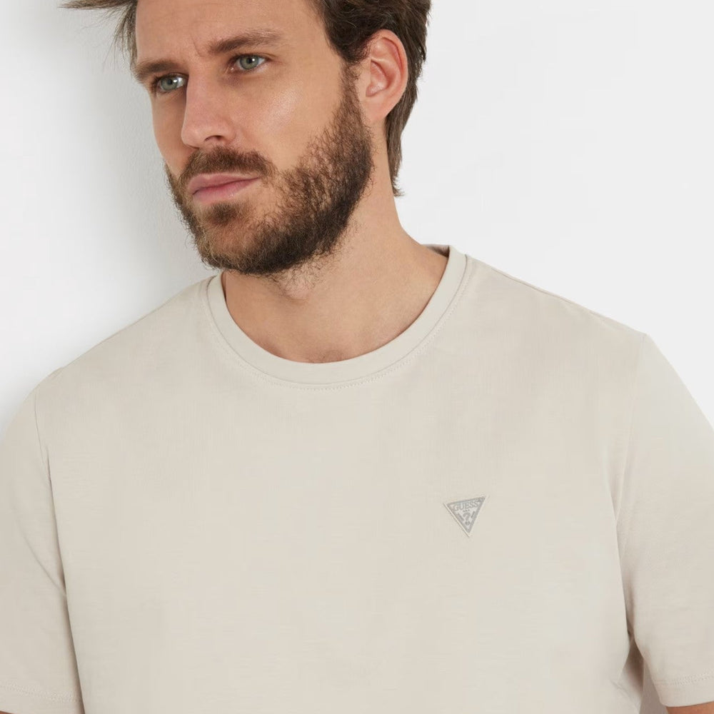 
                      
                        Tricou GUESS casual cu logo triunghiular IMBRACAMINTE GUESS   
                      
                    