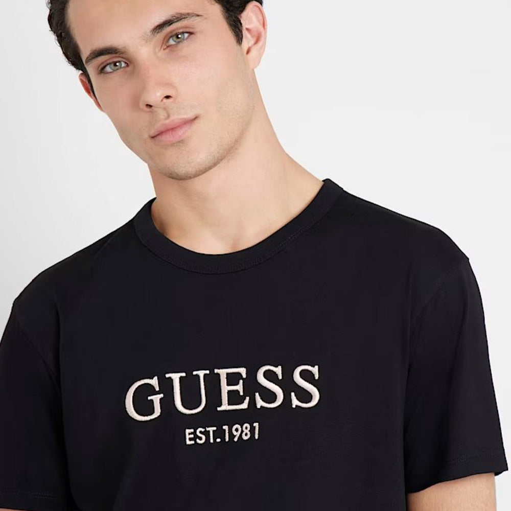 
                      
                        Tricou GUESS de barbati IMBRACAMINTE GUESS   
                      
                    