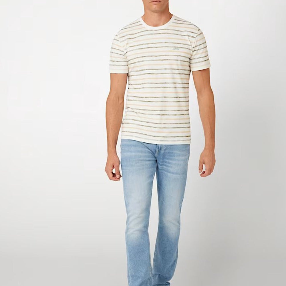 
                      
                        Tricou GUESS de barbati IMBRACAMINTE GUESS   
                      
                    