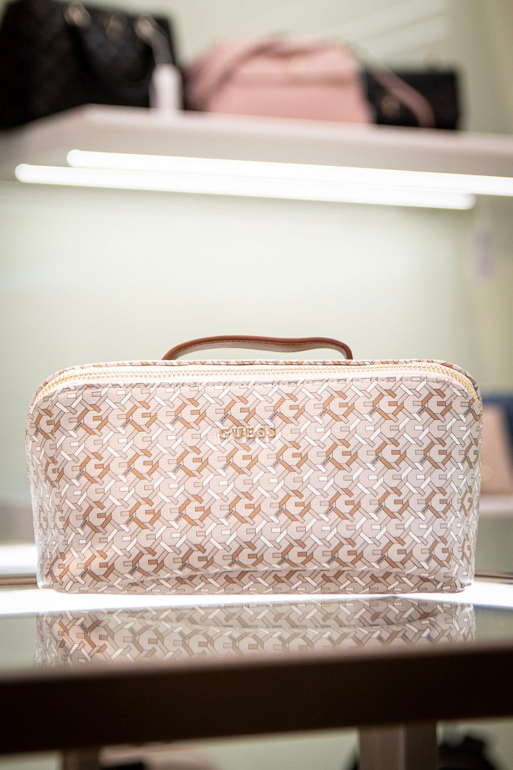 Borseta GUESS de dama IMBRACAMINTE GUESS Roz ONE 761839162542