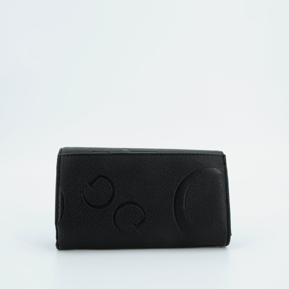 
                      
                        Portofel Dama GUESS cu logo auriu ACCESORII GUESS   
                      
                    