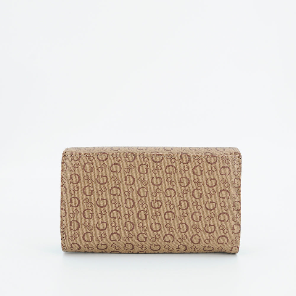 
                      
                        Portofel Dama GUESS de dimensiuni mari ACCESORII GUESS   
                      
                    