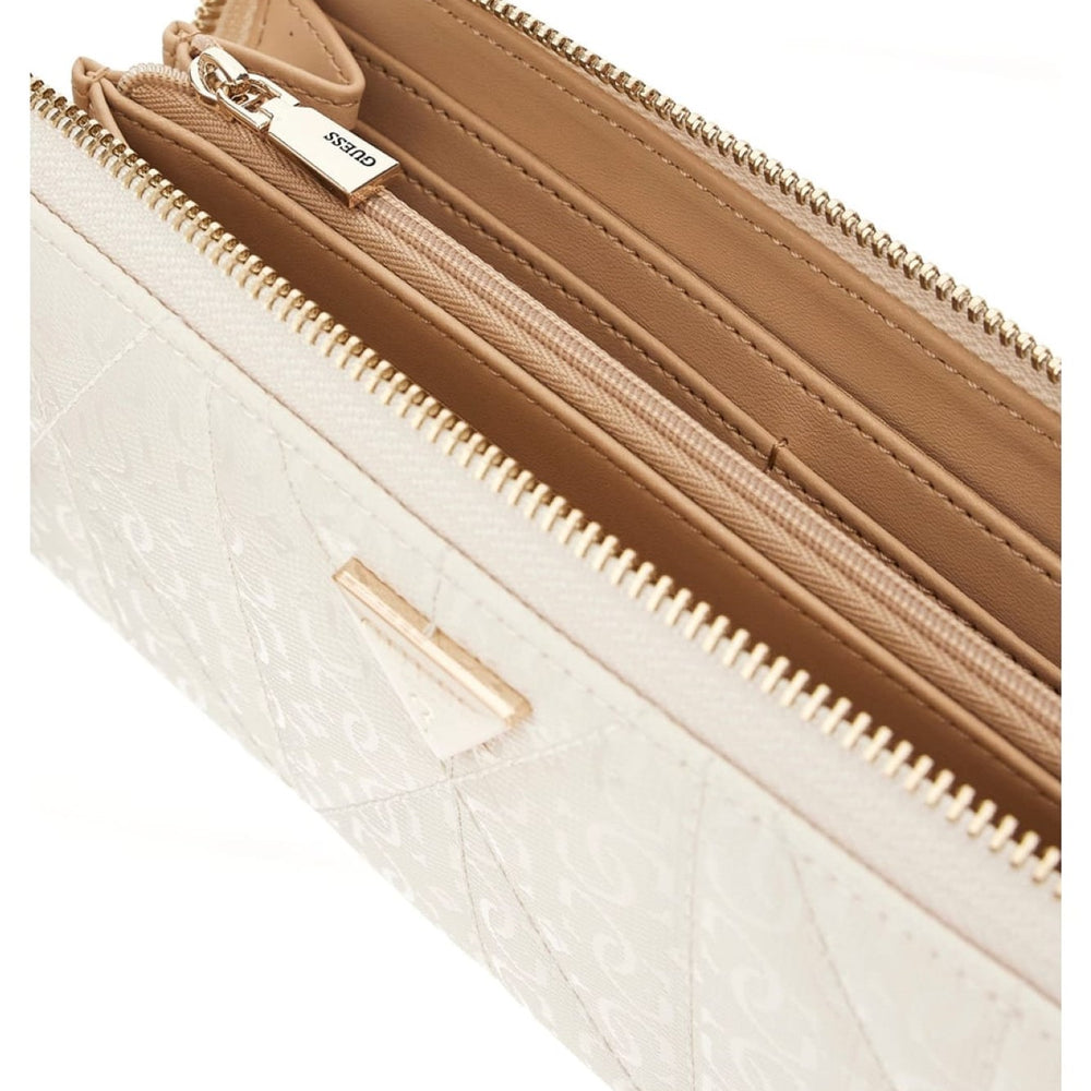 
                      
                        Portofel Guess Aldina 4G design elegant ACCESORII GUESS
                      
                    