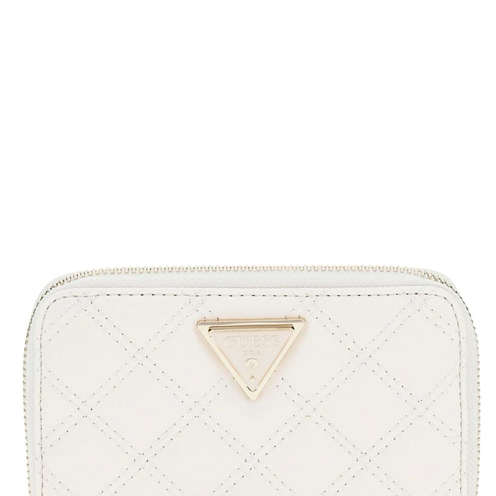 
                      
                        Portofel Guess Giully model compact cu aspect matlasat ACCESORII GUESS Alb ONE 190231960089
                      
                    