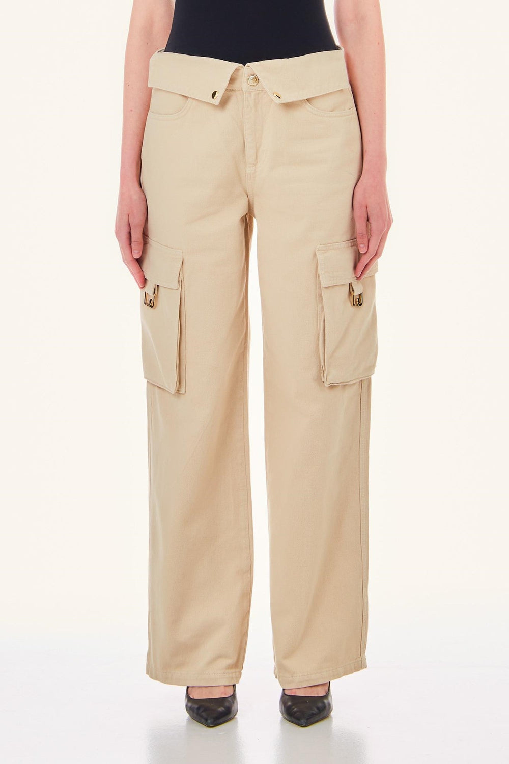 Pantaloni LIU JO de dama bej cu buzunare laterale IMBRACAMINTE LIU JO Bej 24 805494441958