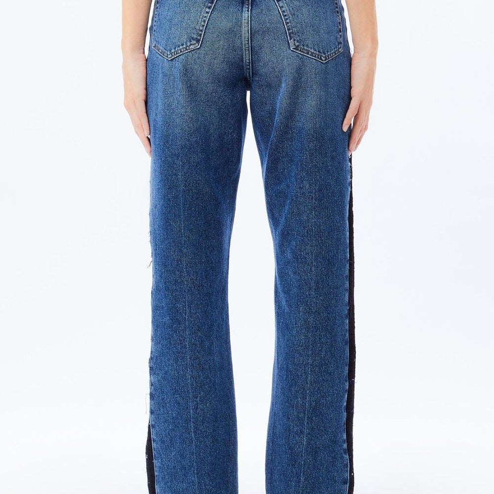 
                      
                        Pantaloni Denim LIU JO de Dama IMBRACAMINTE LIU JO
                      
                    