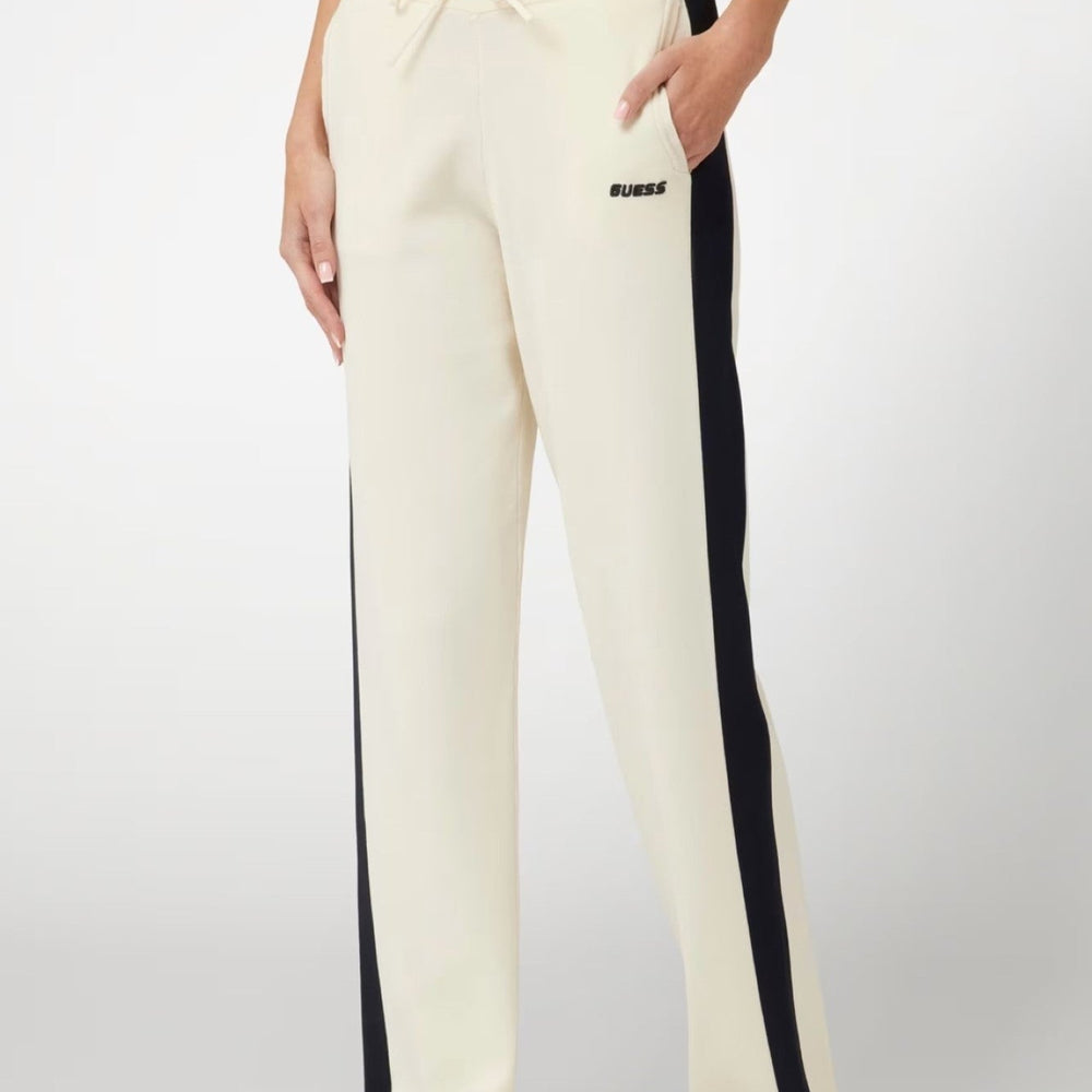 
                      
                        Pantaloni  GUESS de Dama IMBRACAMINTE GUESS Bej XXS 762540813193
                      
                    