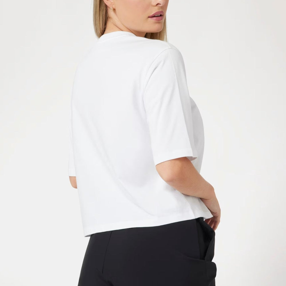 
                      
                        Tricou cu Paiete GUESS de Dama IMBRACAMINTE GUESS
                      
                    