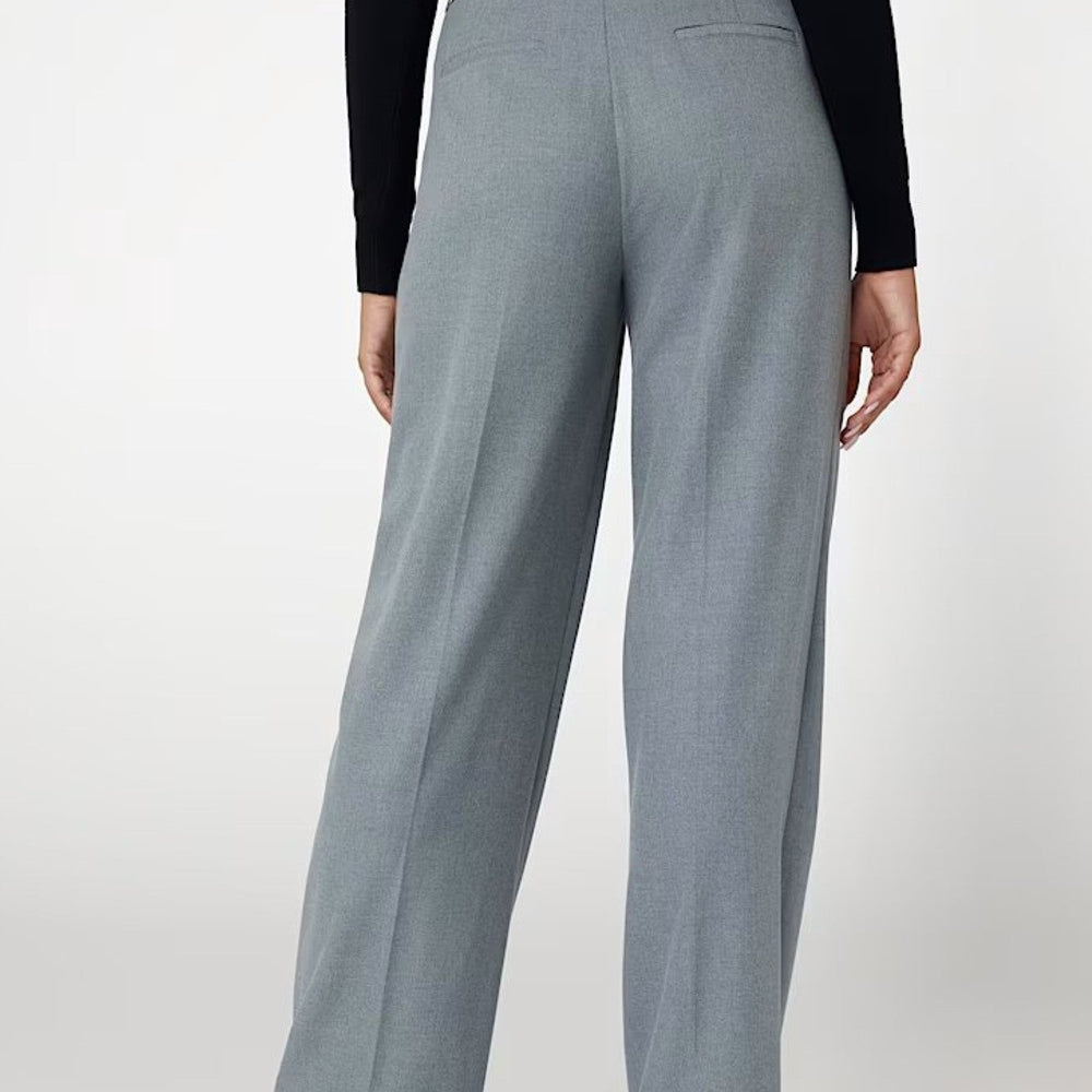 
                      
                        Pantaloni GUESS de dama IMBRACAMINTE GUESS   
                      
                    