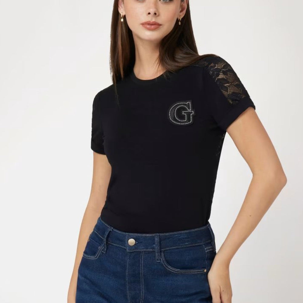 
                      
                        Tricou cu Plasa GUESS de Dama IMBRACAMINTE GUESS Negru XS 762540835765
                      
                    