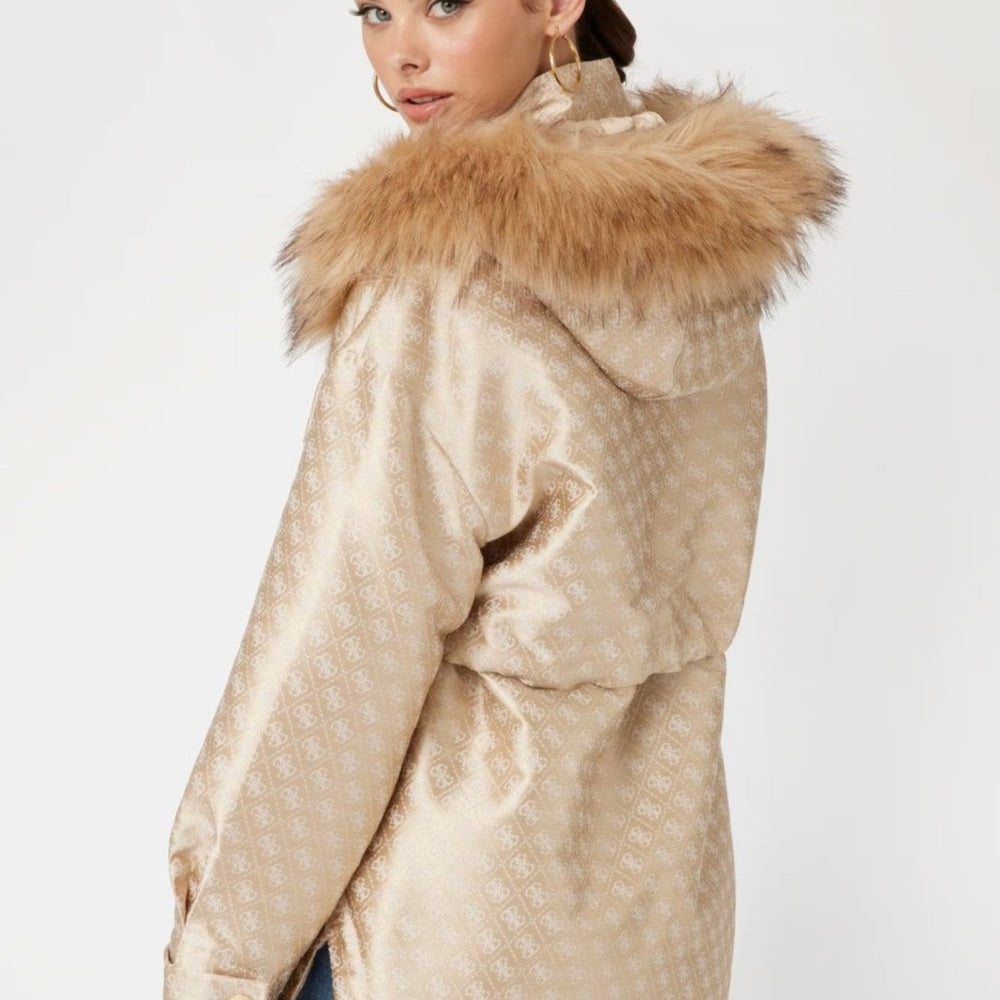
                      
                        Geaca Parka GUESS de Dama IMBRACAMINTE GUESS   
                      
                    