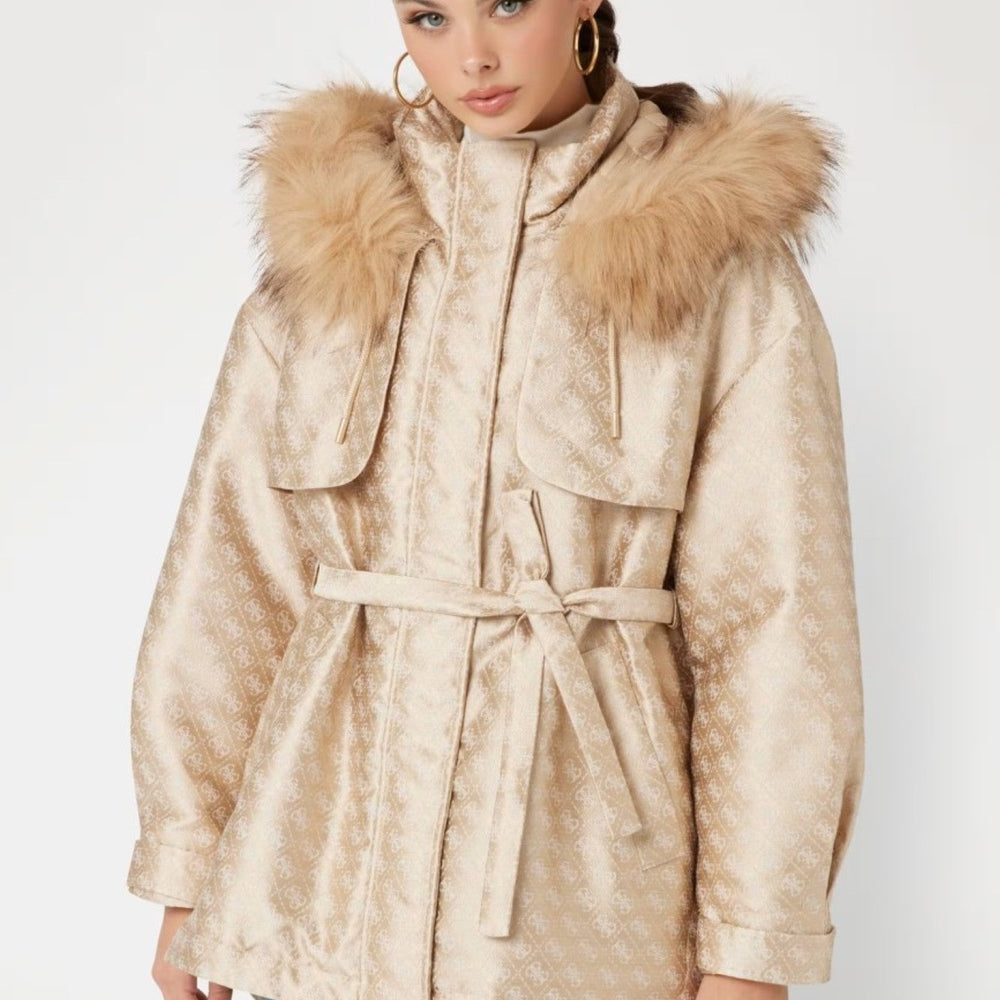 
                      
                        Geaca Parka GUESS de Dama IMBRACAMINTE GUESS Bej XS 762540853961
                      
                    