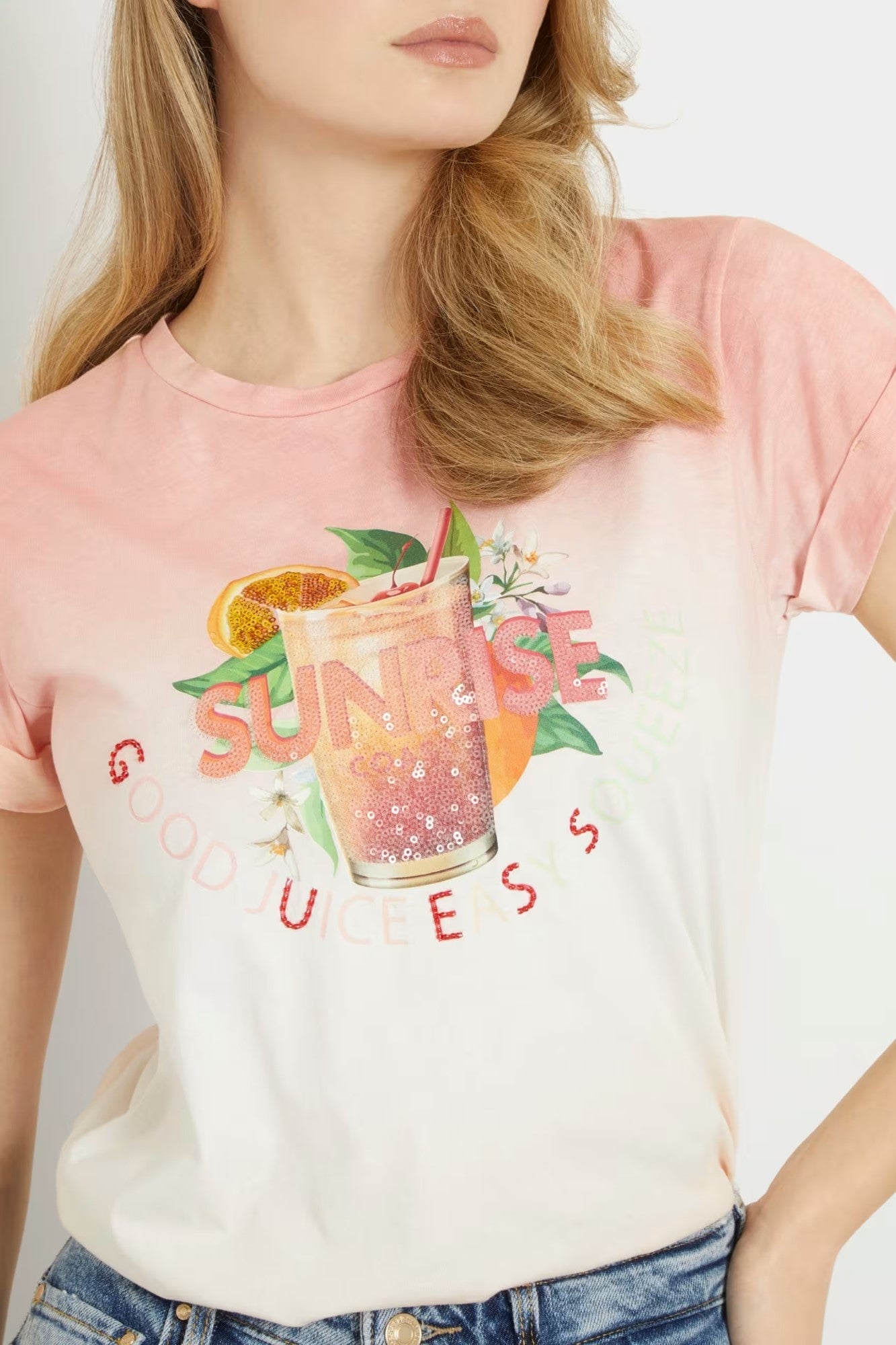 Tricou GUESS cu design grafic IMBRACAMINTE GUESS   