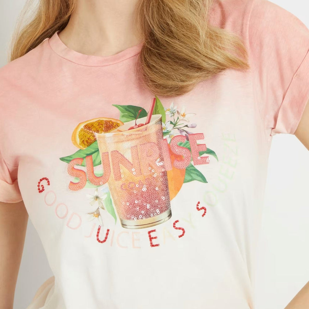 
                      
                        Tricou GUESS cu design grafic IMBRACAMINTE GUESS   
                      
                    