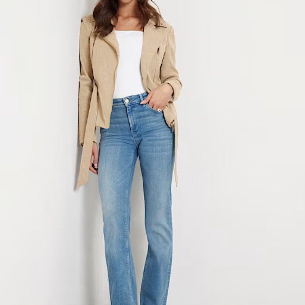 
                      
                        Geaca GUESS biker cu detalii matlasate si curea IMBRACAMINTE GUESS   
                      
                    