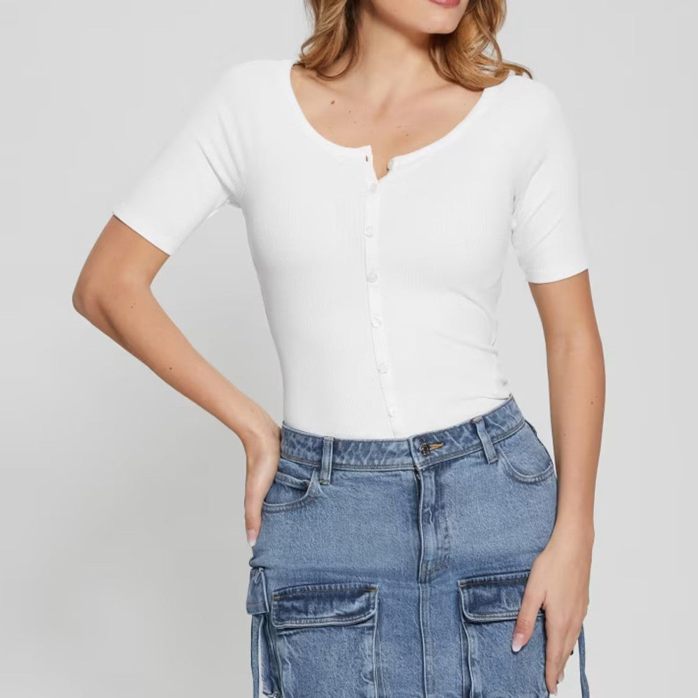 
                      
                        Bluza GUESS de Dama cu nasturi si maneci lungi IMBRACAMINTE GUESS Alb XS 761839165902
                      
                    