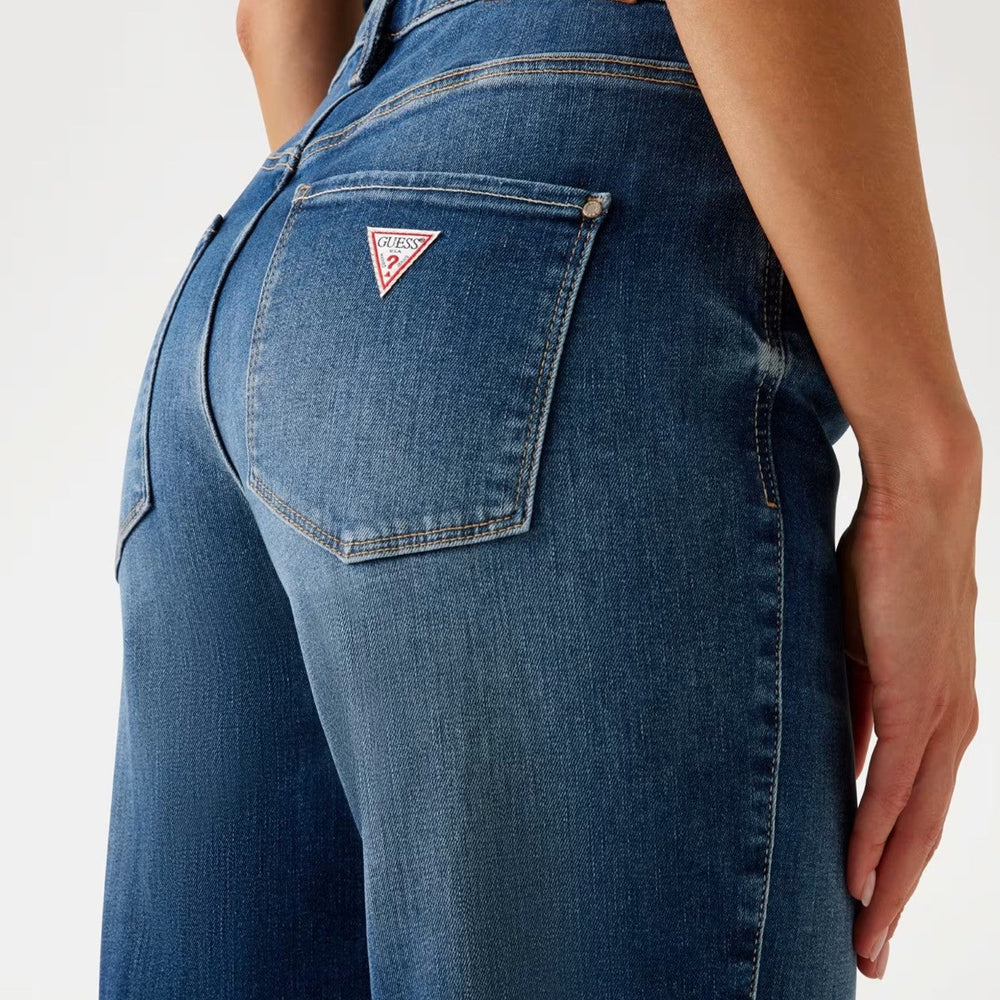 
                      
                        Pantaloni Denim GUESS de Dama IMBRACAMINTE GUESS
                      
                    