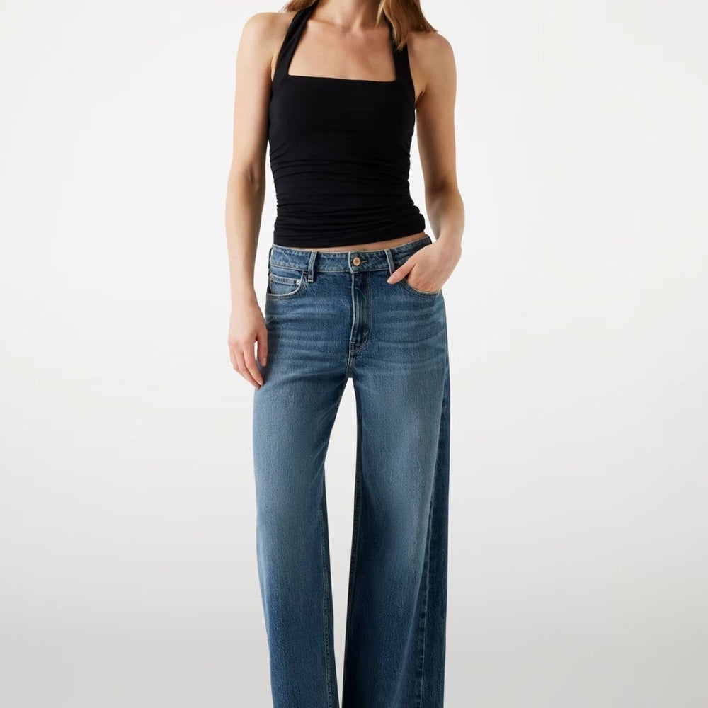 
                      
                        Pantaloni Denim GUESS de Dama IMBRACAMINTE GUESS
                      
                    