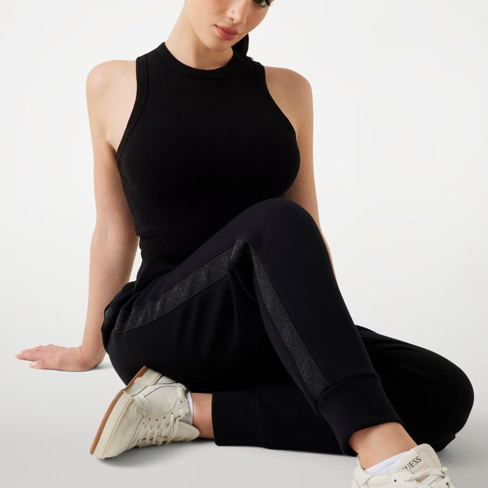 
                      
                        Pantaloni GUESS de dama IMBRACAMINTE GUESS
                      
                    