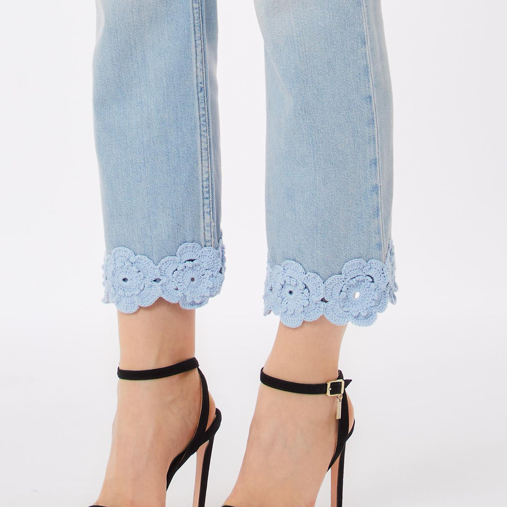 
                      
                        Pantaloni Denim LIU JO de Dama IMBRACAMINTE LIU JO
                      
                    