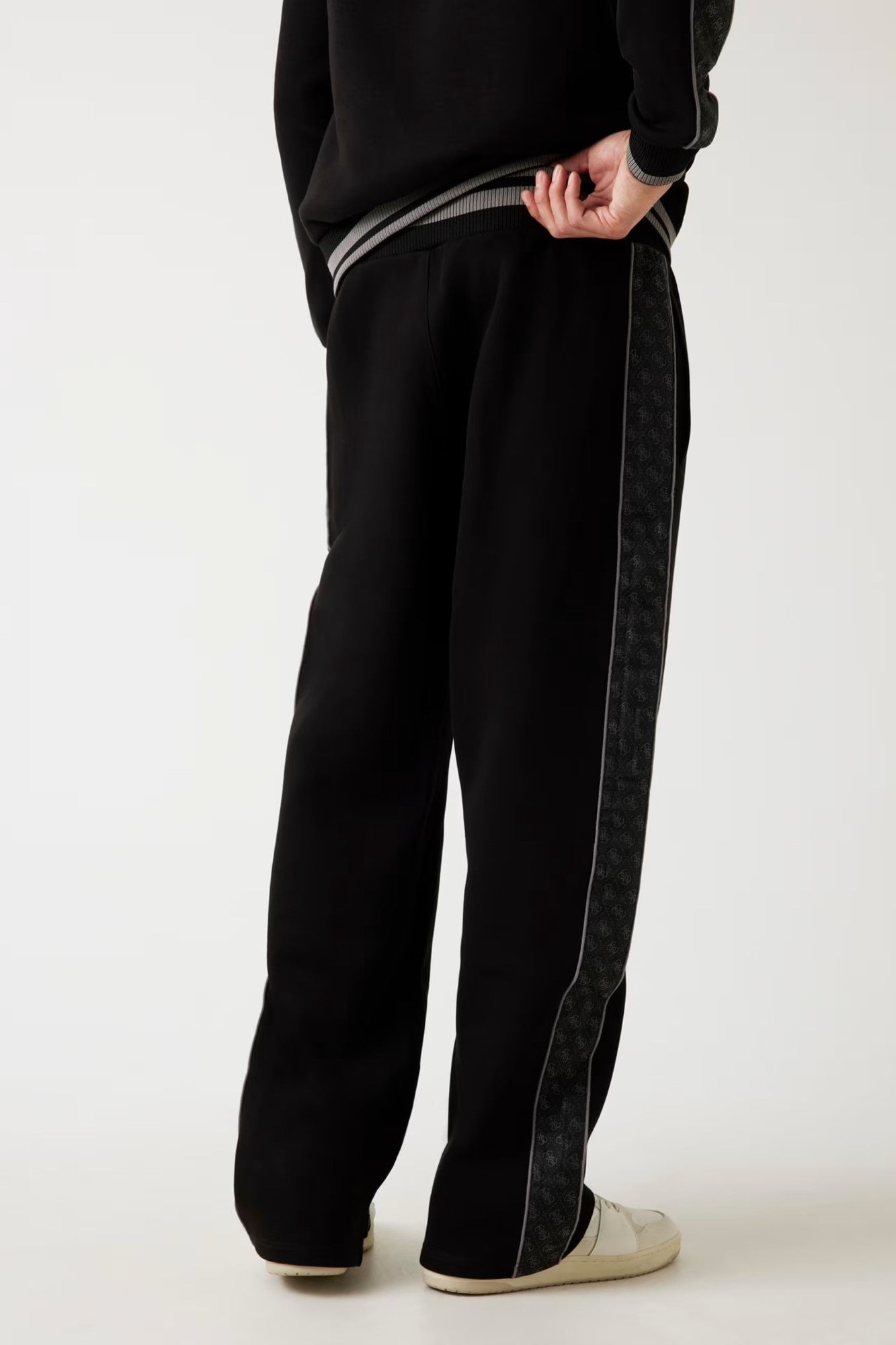 Pantaloni GUESS de Barbati Z5BB06KB3P2 – UnicBrands.ro